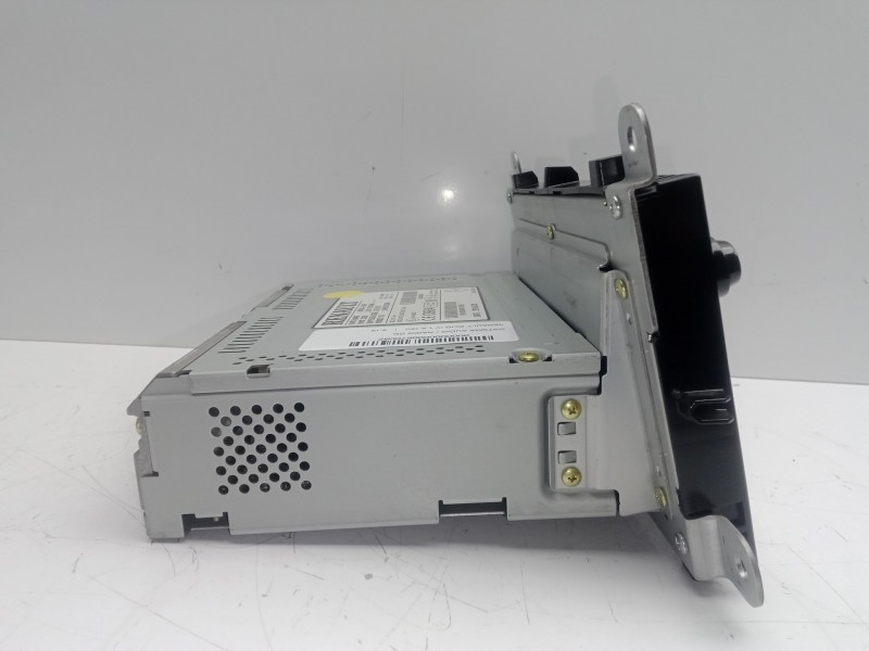 Recambio de sistema audio / radio cd para renault clio iv 1.2 16v referencia OEM IAM 281155564R  