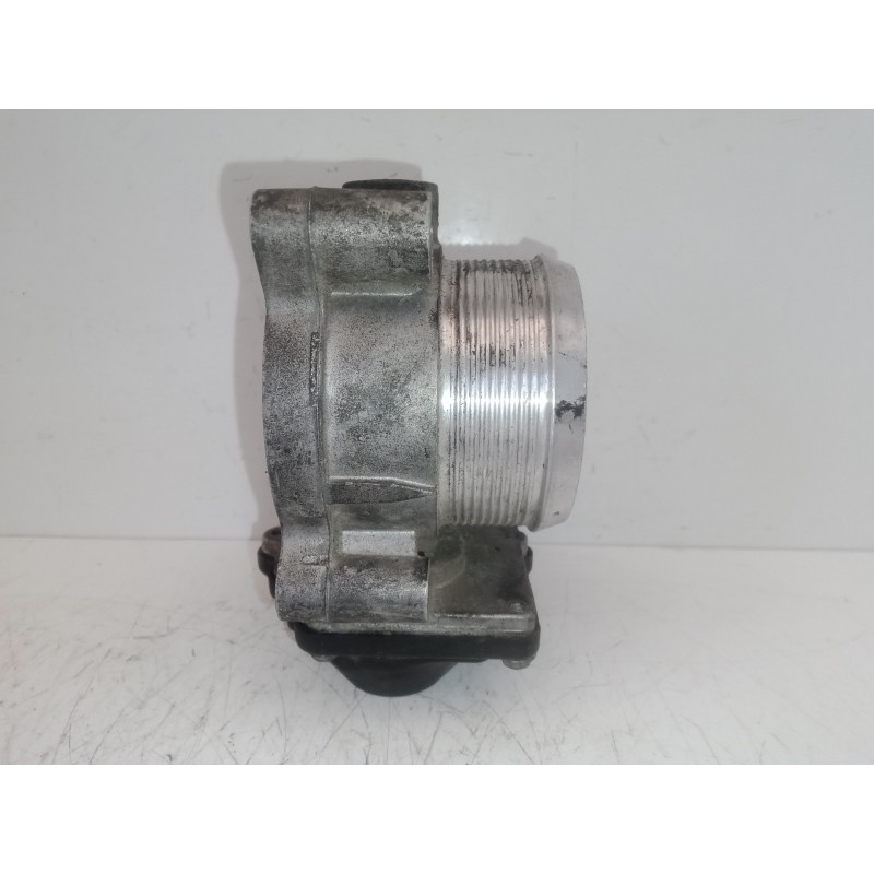 Recambio de caja mariposa para volkswagen crafter caja cerrada 2.5 tdi dpf referencia OEM IAM 076128063A  