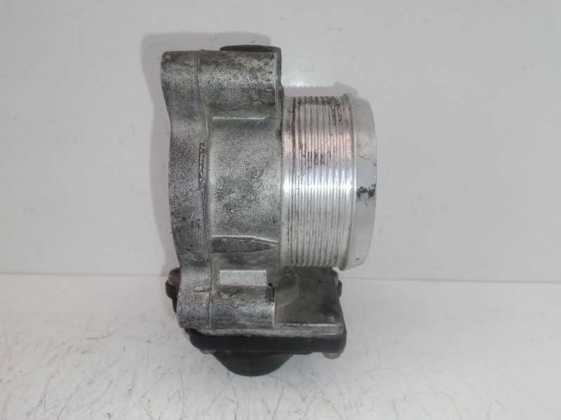 Recambio de caja mariposa para volkswagen crafter caja cerrada 2.5 tdi dpf referencia OEM IAM 076128063A  