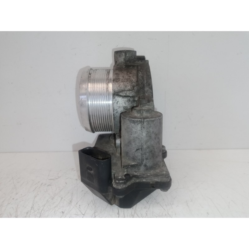 Recambio de caja mariposa para volkswagen crafter caja cerrada 2.5 tdi dpf referencia OEM IAM 076128063A  