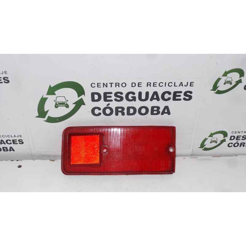 Recambio de piloto trasero derecho para seat 127 0.9 referencia OEM IAM  72-77 ROJO - SOLO TULIPA