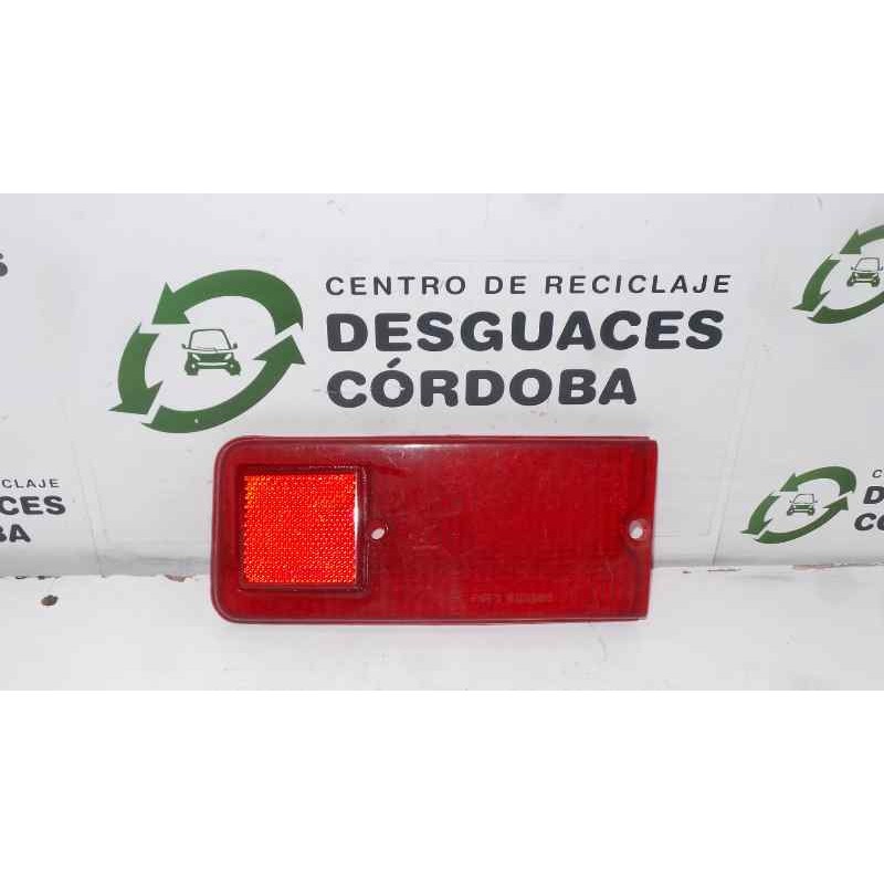 Recambio de piloto trasero derecho para seat 127 0.9 referencia OEM IAM  72-77 ROJO - SOLO TULIPA