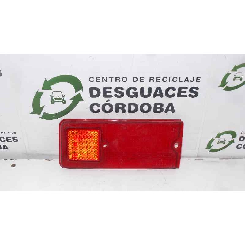 Recambio de piloto trasero derecho para seat 127 0.9 referencia OEM IAM  72-77 ROJO - SOLO TULIPA