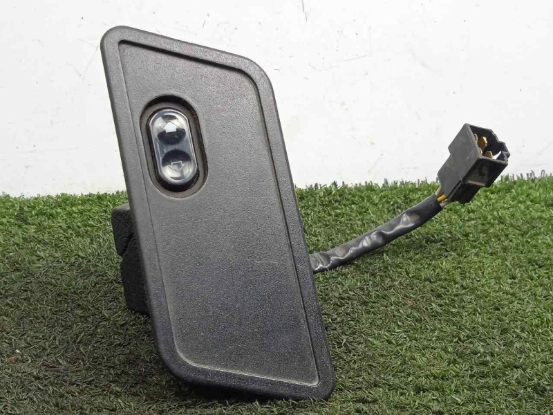 Recambio de mando elevalunas trasero derecho para tata safari 1.9 d turbo 4x4 87 cv referencia OEM IAM   