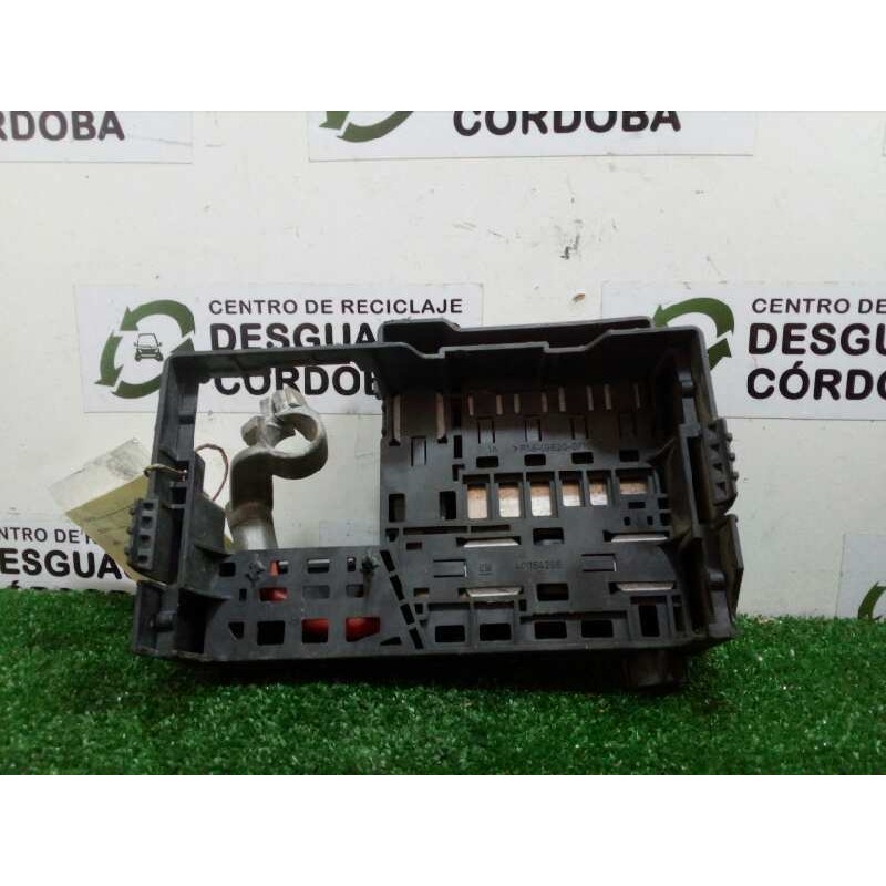 Recambio de caja reles / fusibles para opel insignia berlina 2.0 cdti referencia OEM IAM 13285113-401154265  