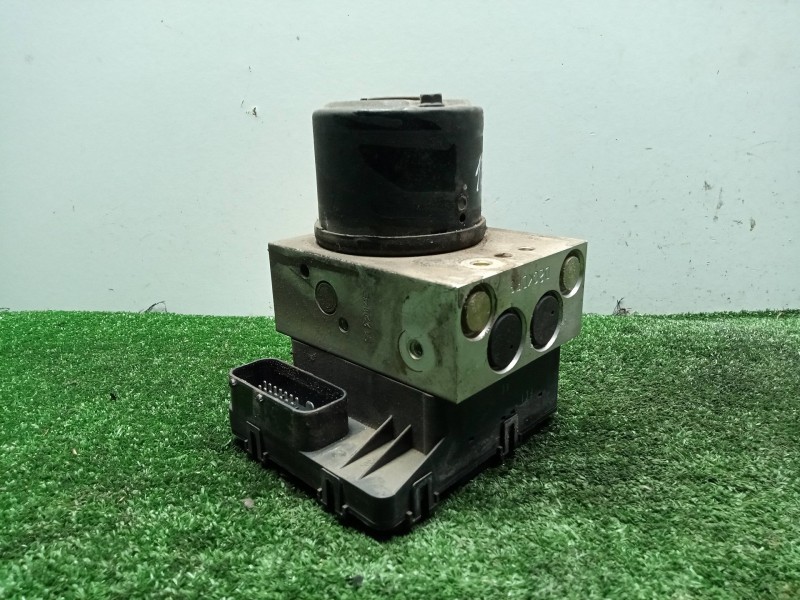 Recambio de abs para hyundai elantra referencia OEM IAM BH60101300-5AK2C1301Y  589202D300 5WY7108B