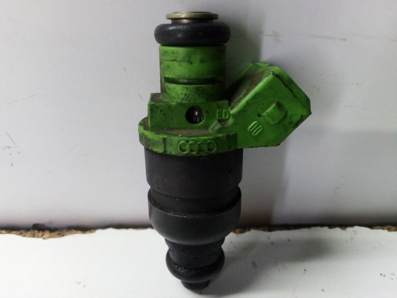 Recambio de inyector para audi a6 berlina (4b2) 2.4 v6 30v referencia OEM IAM 078133551BB  