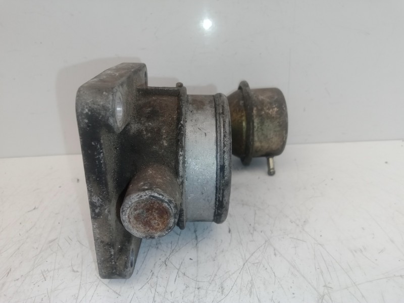 Recambio de caja mariposa para nissan terrano/terrano.ii (r20) 2.7 turbodiesel referencia OEM IAM 71425400-6170-T7  