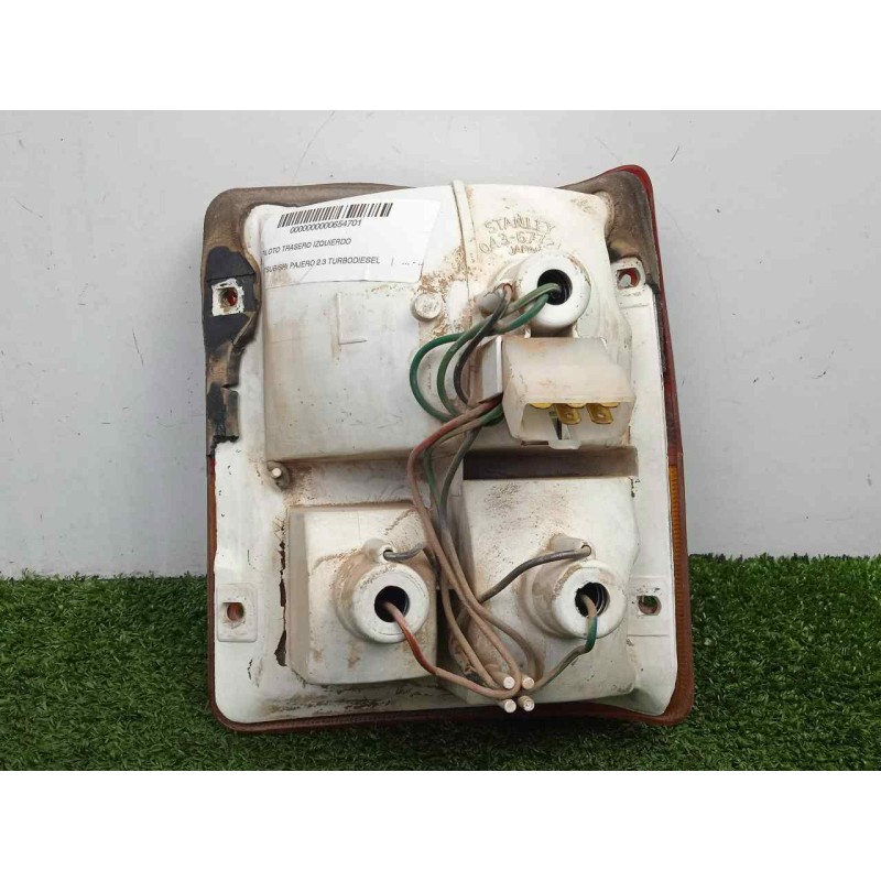 Recambio de piloto trasero izquierdo para mitsubishi pajero 2.3 turbodiesel referencia OEM IAM SINREFERENCIA  