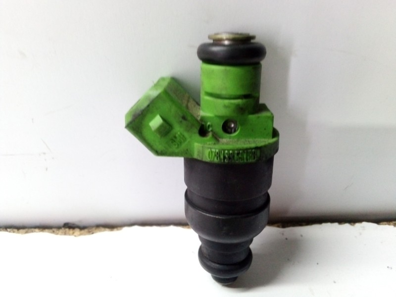 Recambio de inyector para audi a6 berlina (4b2) 2.4 v6 30v referencia OEM IAM 078133551BB  