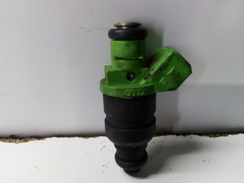 Recambio de inyector para audi a6 berlina (4b2) 2.4 v6 30v referencia OEM IAM 078133551BB  