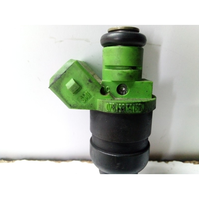 Recambio de inyector para audi a6 berlina (4b2) 2.4 v6 30v referencia OEM IAM 078133551BB  