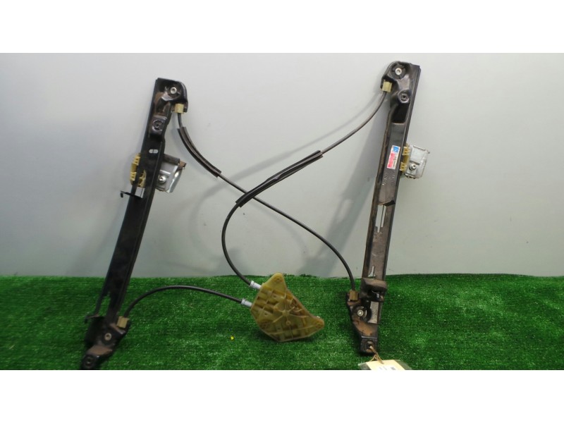 Recambio de elevalunas delantero derecho para seat leon (1p1) 1.9 tdi referencia OEM IAM  ELECTRICO SIN.MOTOR