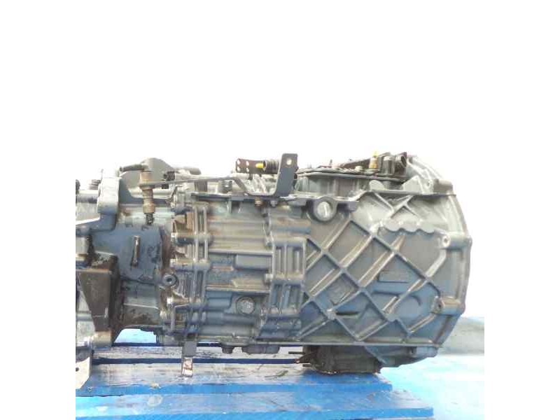 Recambio de caja cambios para renault ( truck ) 420.18t 4x2 11116 c.c dci referencia OEM IAM 12AS2301IT-1327040068-5010545885 SE
