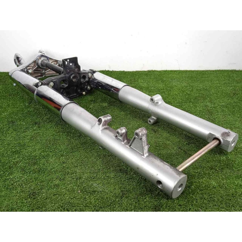 Recambio de horquilla para hyosung st 700i referencia OEM IAM 51210H99D00-51220H99D00-51881H99D00CR-51883H99D00PLA CON.EJE 