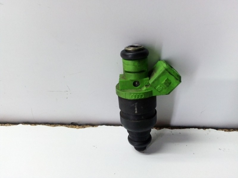 Recambio de inyector para audi a6 berlina (4b2) 2.4 v6 30v referencia OEM IAM 078133551BB  
