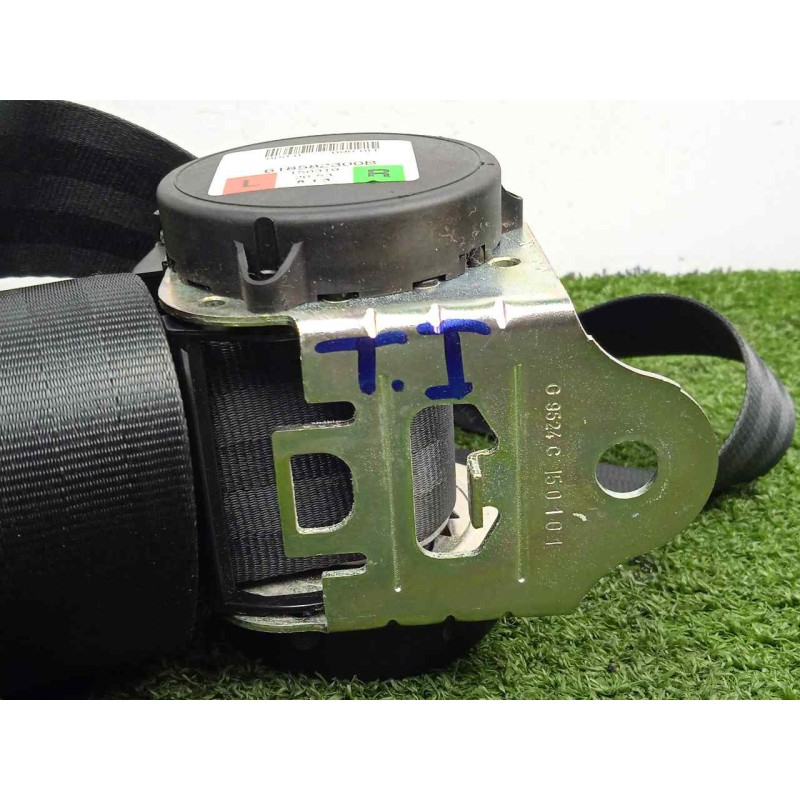 Recambio de cinturon seguridad trasero izquierdo para land rover evoque 2.2 td4 cat referencia OEM IAM 618582300B  