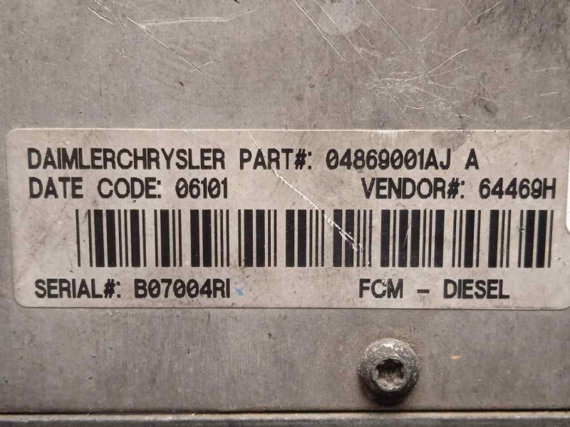 Recambio de modulo electronico para chrysler voyager (rg) 2.5 crd cat referencia OEM IAM 04869001AJ-B07004RI-FCM  