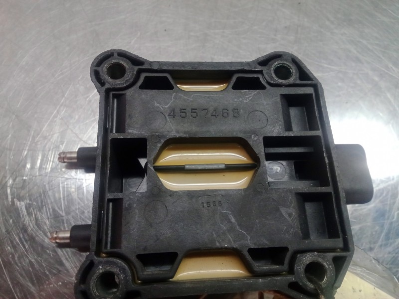 Recambio de bobina encendido para chrysler stratus berlina (ja) 2.0 16v cat referencia OEM IAM 4557468 3.PINES 