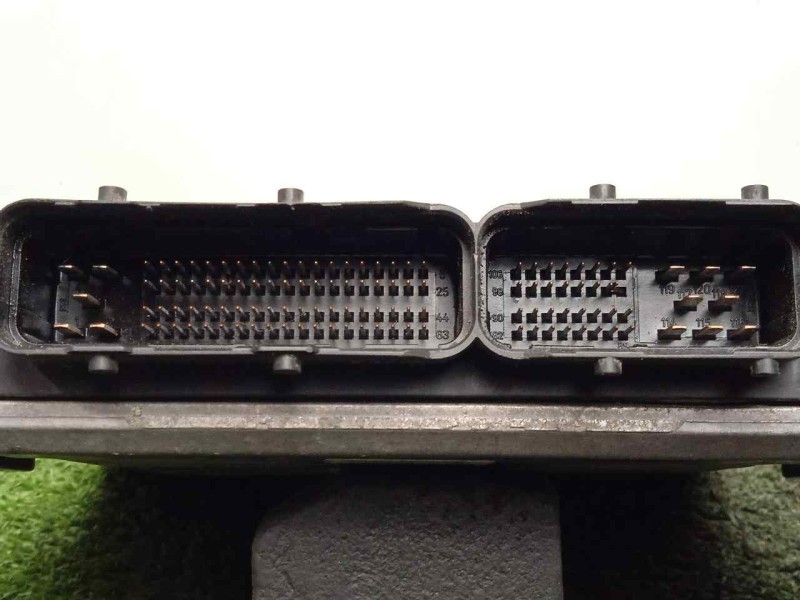 Recambio de centralita motor uce para chrysler voyager (rg) 2.5 crd cat referencia OEM IAM 0281010290-P04727661AD-EDC15C5 EDC15C