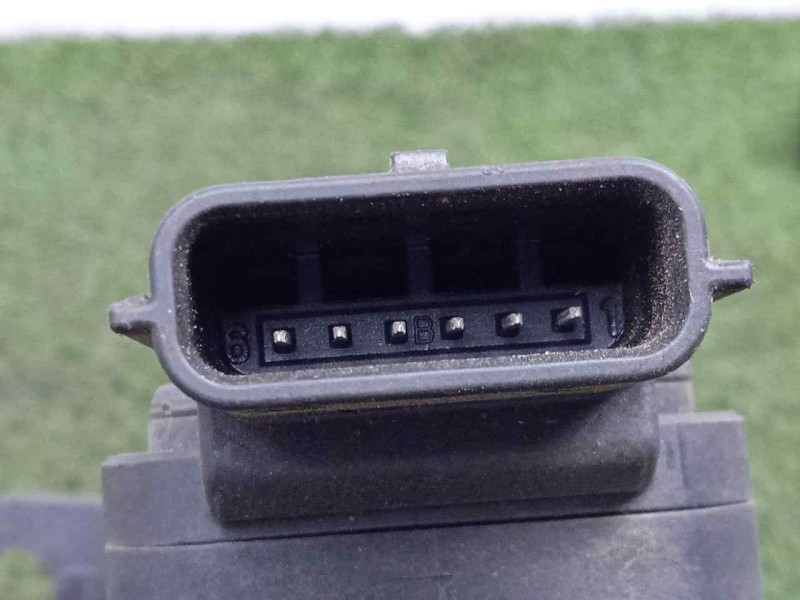 Recambio de caudalimetro para nissan primastar (x..) 2.0 dci diesel referencia OEM IAM 8200280060 SIEMENS 6.PIN