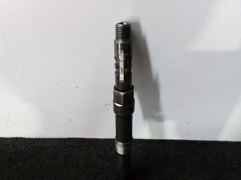 Recambio de inyector para ford mondeo berlina (ge) 2.0 tdci cat referencia OEM IAM 0606KX19F43  