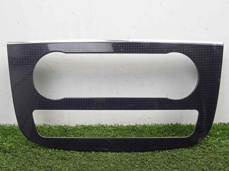 Recambio de moldura para mercedes-benz clase r (w251) 3.0 cdi cat referencia OEM IAM A2516800339 MOLDURA CLIMATIZADOR 