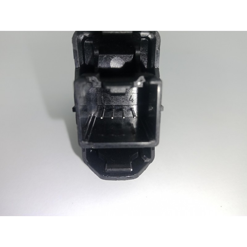 Recambio de mando elevalunas trasero derecho para ford focus lim. (cb8) 1.6 tdci cat referencia OEM IAM BM5T14529AB 4.PINES 