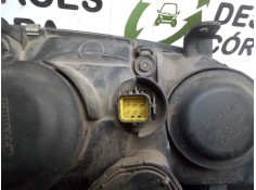 Recambio de faro izquierdo para toyota avensis berlina (t 22) 1.6 16v referencia OEM IAM  FONDO.NEGRO  2