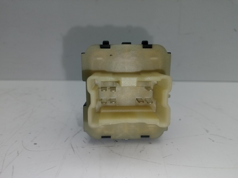 Recambio de mando elevalunas delantero izquierdo para renault clio iv 1.2 16v referencia OEM IAM 254118044R 2.BOTONES 