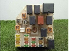 Recambio de caja reles / fusibles para toyota rav 4 (a2) 1.8 16v cat referencia OEM IAM 8272142020  