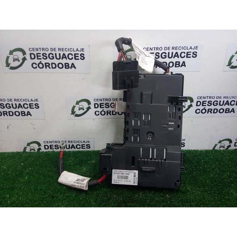 Recambio de caja reles / fusibles para volvo s80 berlina 2.0 diesel cat referencia OEM IAM 31337182-31337164-31327712  
