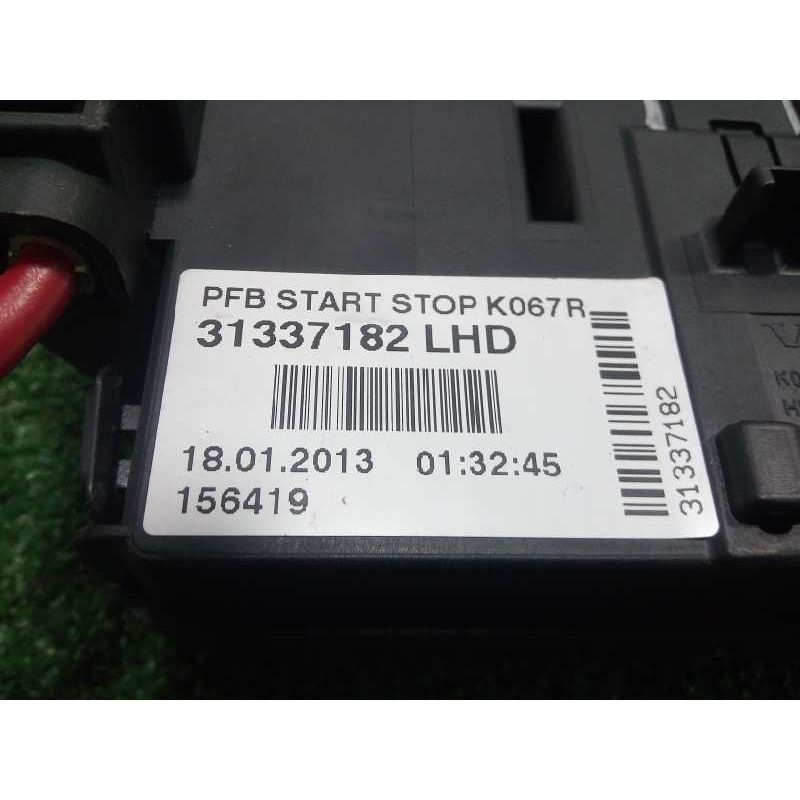 Recambio de caja reles / fusibles para volvo s80 berlina 2.0 diesel cat referencia OEM IAM 31337182-31337164-31327712  