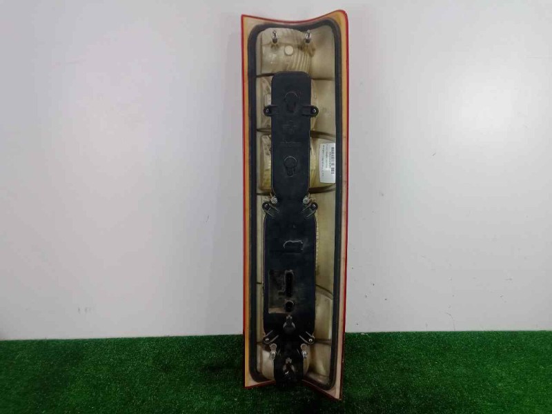 Recambio de piloto trasero izquierdo para iveco daily furgón 2.3 diesel referencia OEM IAM 69500591-69500047  