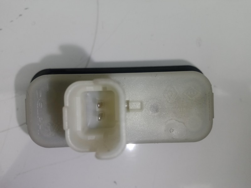 Recambio de maneta exterior porton para renault clio iv 1.2 16v referencia OEM IAM 8200385515A  