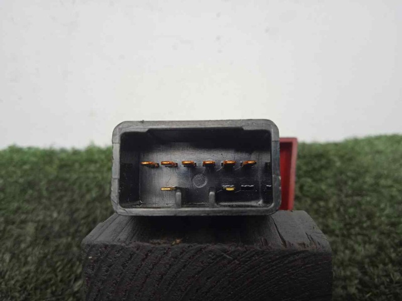 Recambio de warning para hyundai accent (lc) 1.3 cat referencia OEM IAM 9379025000CA  