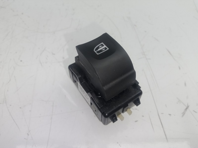 Recambio de mando elevalunas delantero derecho para renault clio iv 1.2 16v referencia OEM IAM 254218614R-10023874A  