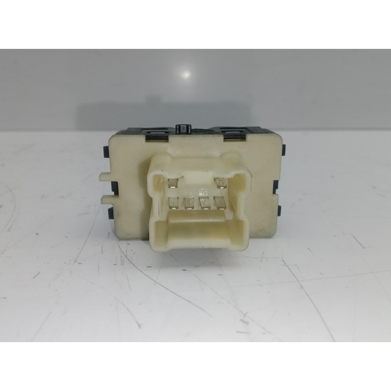 Recambio de mando elevalunas delantero derecho para renault clio iv 1.2 16v referencia OEM IAM 254218614R-10023874A  