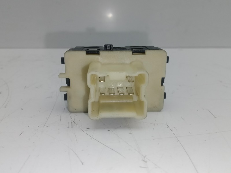 Recambio de mando elevalunas delantero derecho para renault clio iv 1.2 16v referencia OEM IAM 254218614R-10023874A  