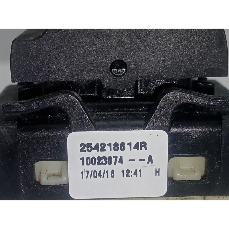 Recambio de mando elevalunas delantero derecho para renault clio iv 1.2 16v referencia OEM IAM 254218614R-10023874A  