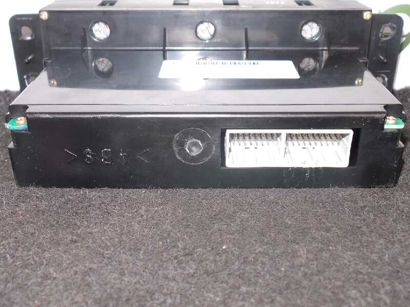 Recambio de mando climatizador para ssangyong rexton 2.7 turbodiesel cat referencia OEM IAM 6870008030 03-06 - DAC 