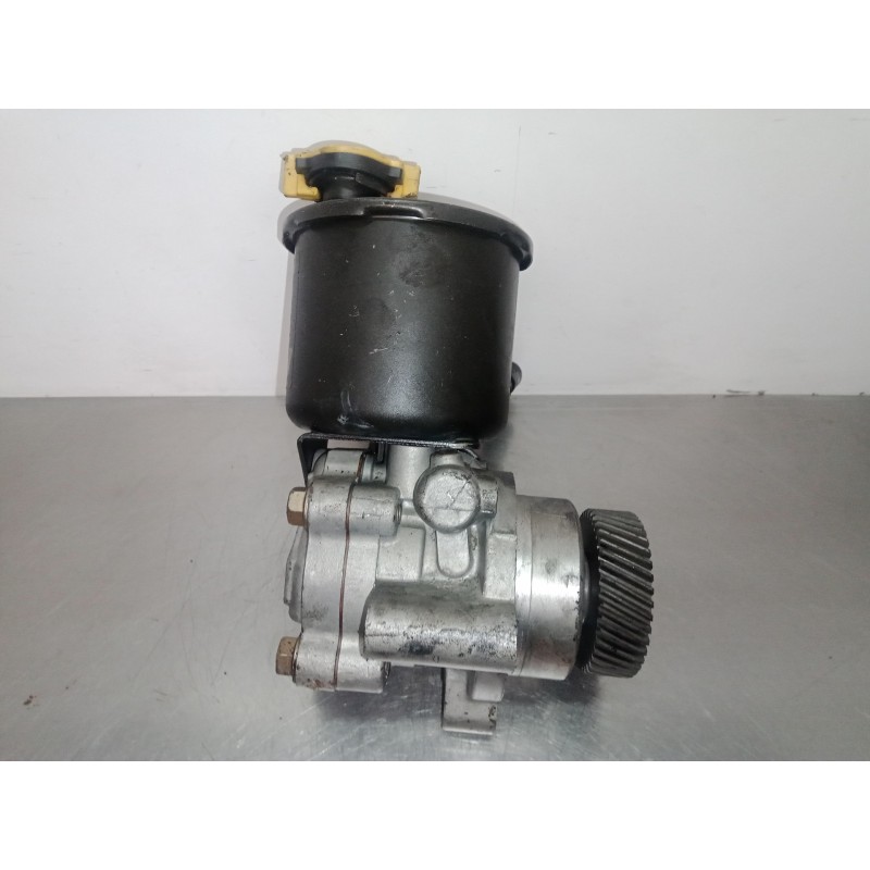 Recambio de bomba direccion para mazda premacy (cp) 2.0 turbodiesel cat referencia OEM IAM 35071019  CB873265X