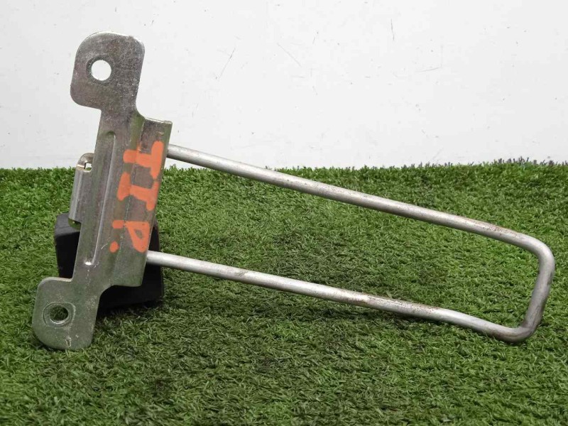 Recambio de retenedor puerta para iveco daily furgón 2.3 diesel referencia OEM IAM 500365957  