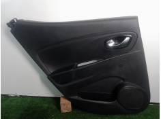 Recambio de guarnecido puerta trasera izquierda para renault clio iv 1.2 16v referencia OEM IAM 829A16170R MANETA.INCLUIDA 