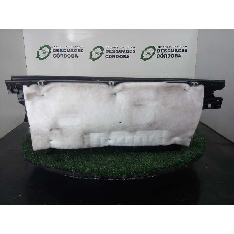 Recambio de guantera para mercedes-benz clase m (w164) 3.0 cdi cat referencia OEM IAM A1646800091  