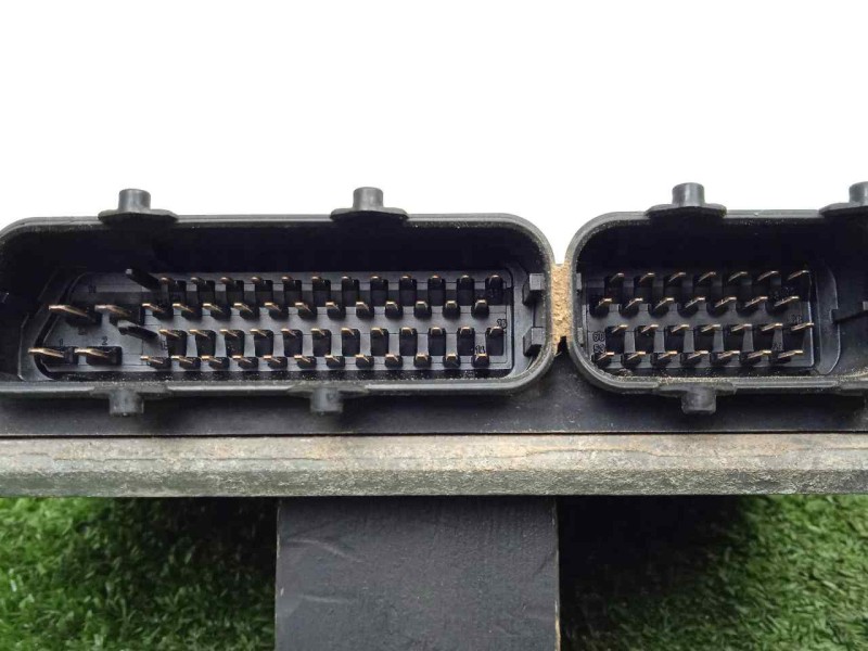 Recambio de centralita motor uce para skoda octavia berlina (1u2) 1.9 tdi referencia OEM IAM 0281010181-038906018GM-EDC15V EDC15