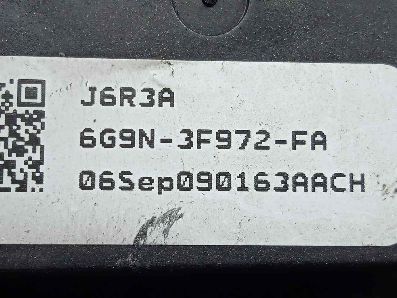 Foto 4 di 10