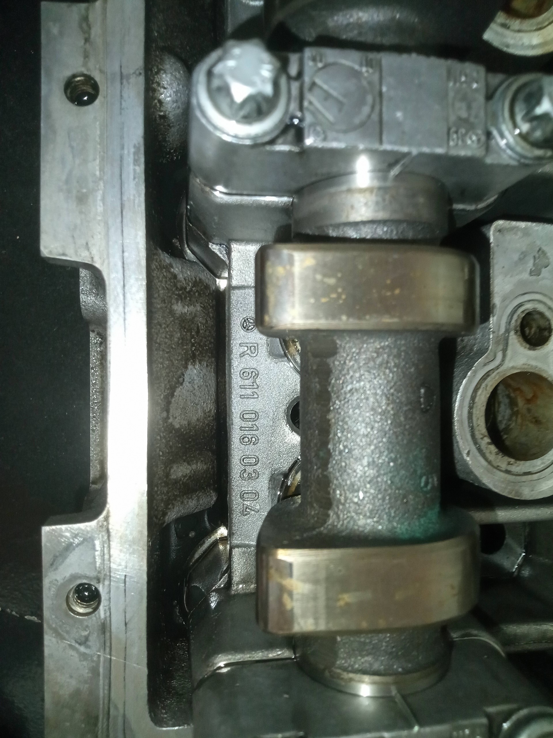 R6110162001 ENGINE CYLINDER HEAD / 576584 FOR MERCEDES-BENZ CLASS C W203 BE - Picture 3 of 10