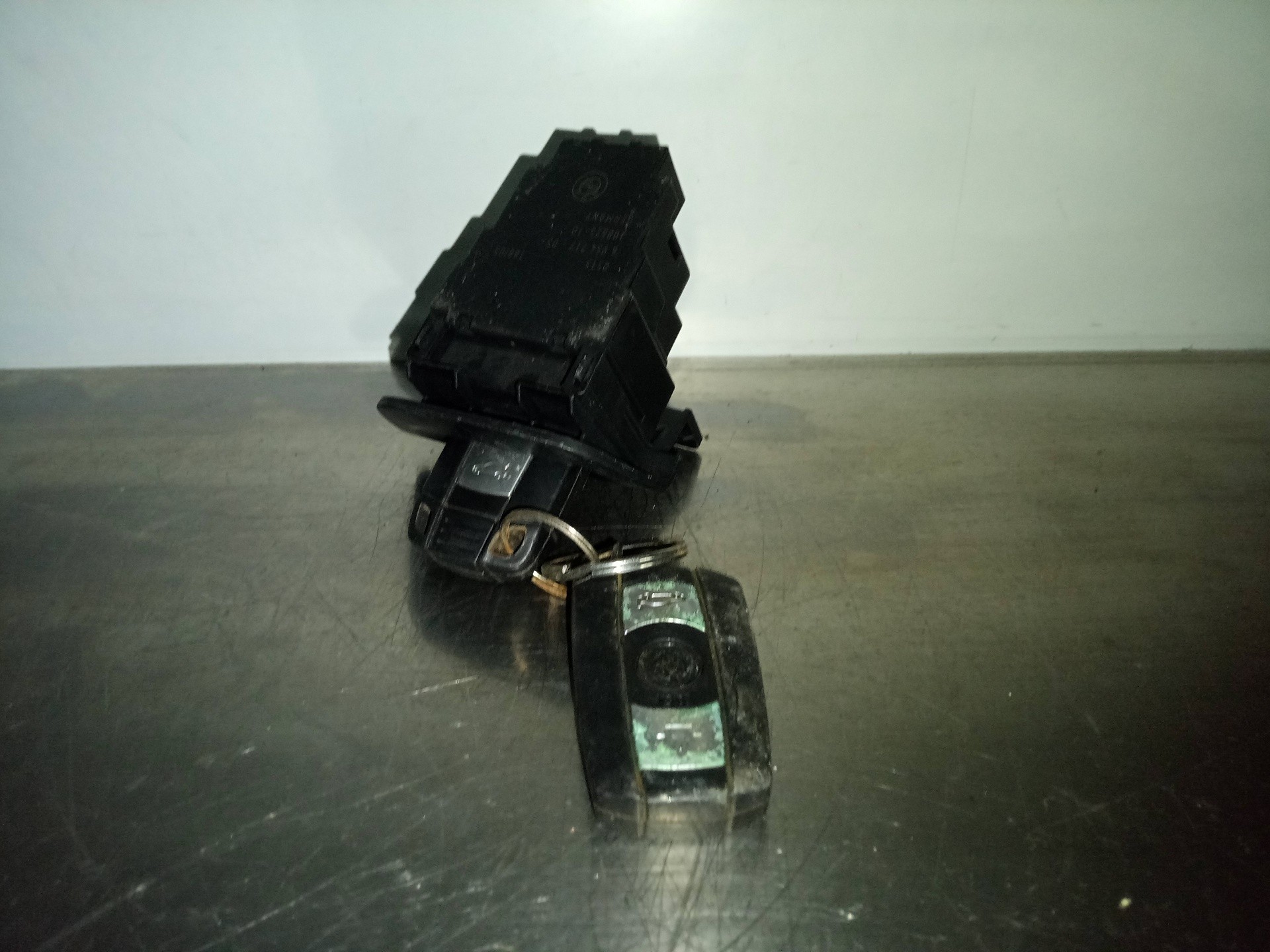 6954717 - 10862510 INTERRUTTORE DI AVVIAMENTO / 576890 PER BMW SERIE 1 BERLINA - Picture 1 of 3