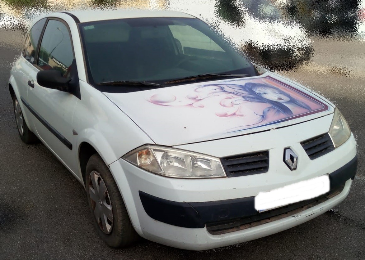 Foto 5 di 9